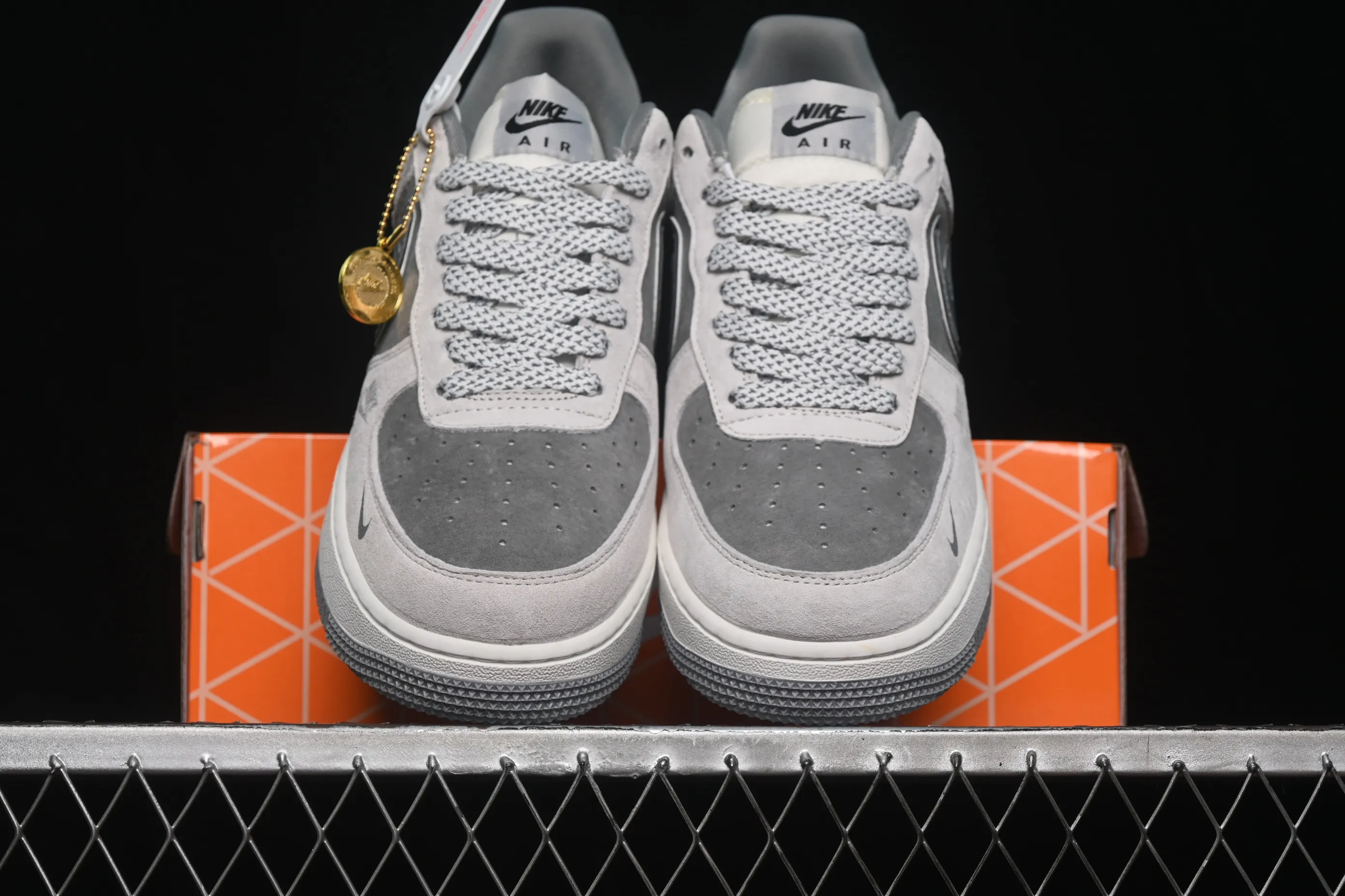 All categories Nk Air Force 1 Air Force series Nk Air Force 1 Low Air Force low-top Nike Air Force 1'07 Low joint model Air Force 1 low-top casual sneakers WY0655-102